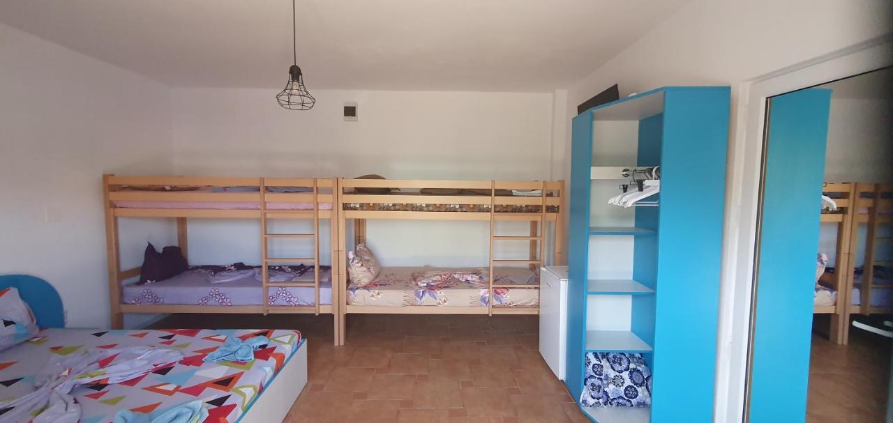 Hostel Delfinul Albastru Costinesti Exterior photo